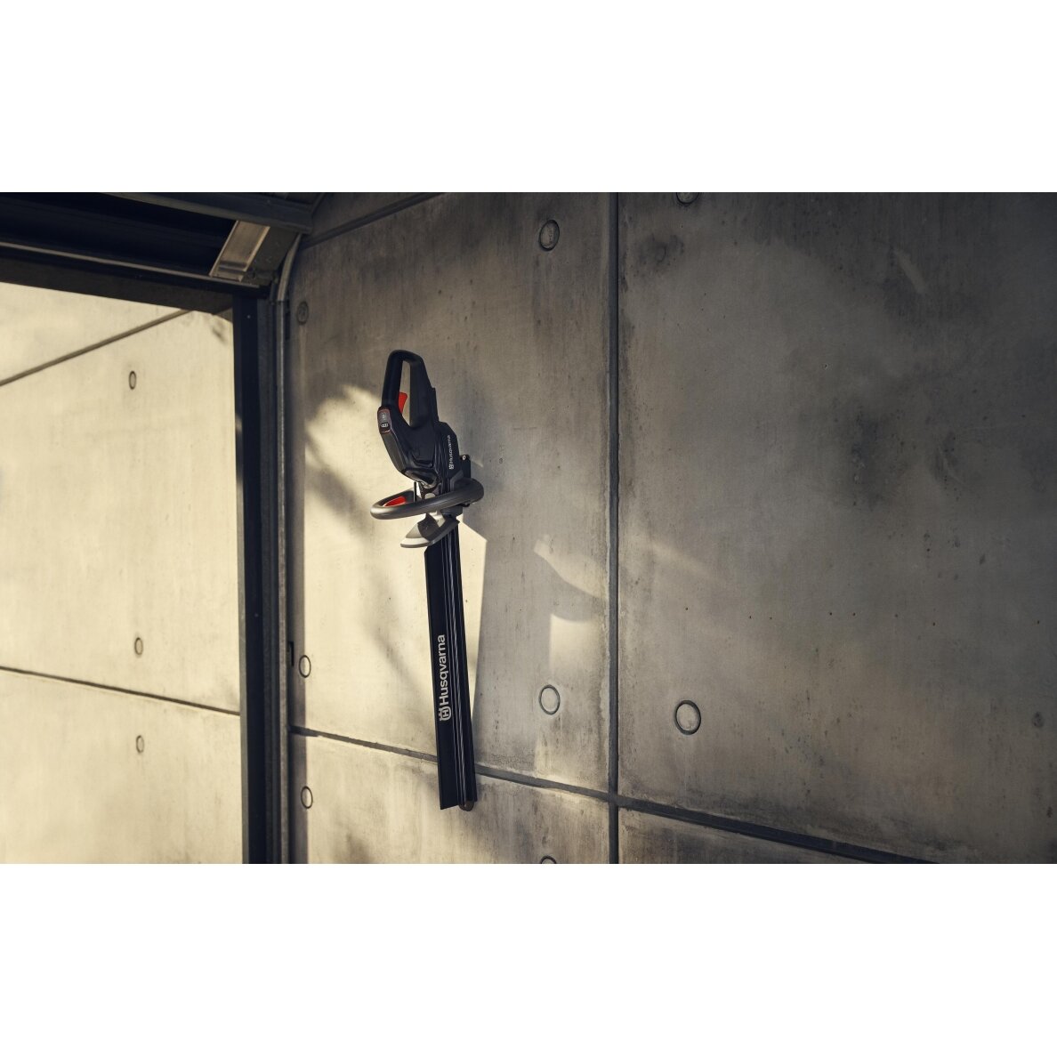 Husqvarna Aspire™ H50-P4A su akumuliatoriumi ir įkrovikliu 4 Husqvarna Aspire™ H50-P4A su akumuliatoriumi ir įkrovikliu 4