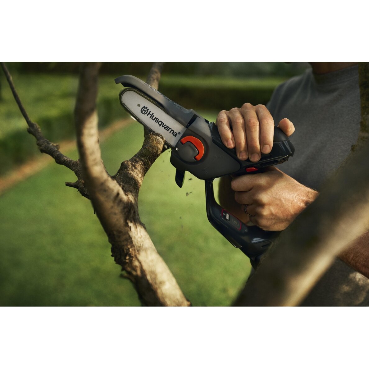 Husqvarna Aspire™ P5-P4A su akumuliatoriumi ir įkrovikliu 1 Husqvarna Aspire™ P5-P4A su akumuliatoriumi ir įkrovikliu 1