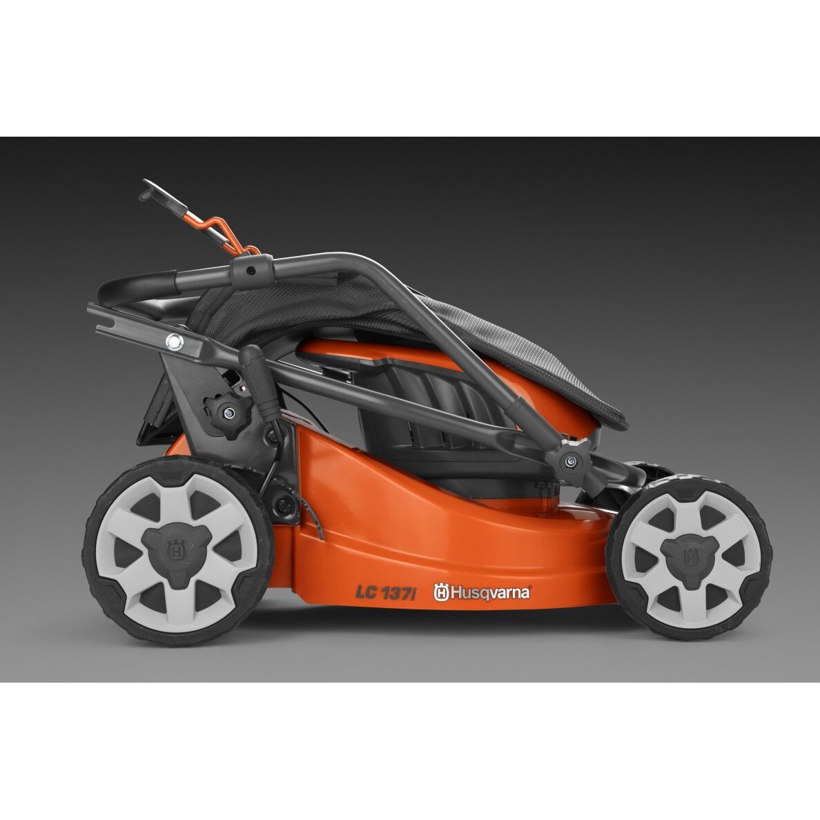 HUSQVARNA LC 137i su akumuliatoriumi ir įkrovikliu 7 HUSQVARNA LC 137i su akumuliatoriumi ir įkrovikliu 7