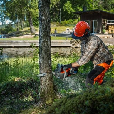 Husqvarna 242i akumuliatorinis grandininis pjūklas su akumuliatoriumi ir įkrovikliu 5 Husqvarna 242i akumuliatorinis grandininis pjūklas su akumuliatoriumi ir įkrovikliu 5