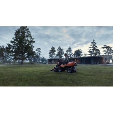 Husqvarna R216T AWD 7 Husqvarna R216T AWD 7